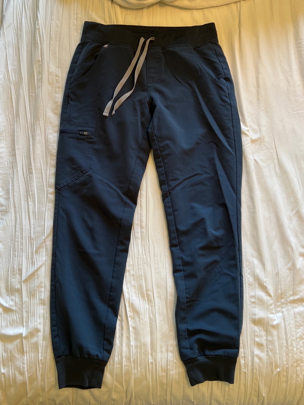 FIGS Scrub Set - Size S - Picture 6 of 8